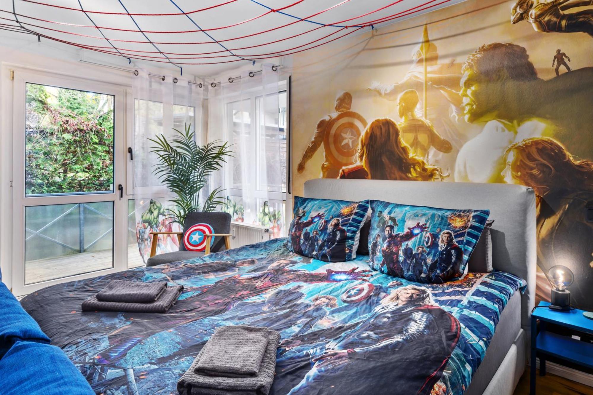 Edler Wohnraum Disney Marvel Studio Mit Balkon, Boxspringbett, Kaffeevollautomat, Lift & Parkplatz Chemnitz Bagian luar foto